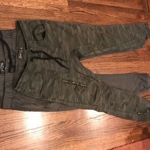 🚫sold🚫 men pants size 28 1-cuffed chino 1-jogger